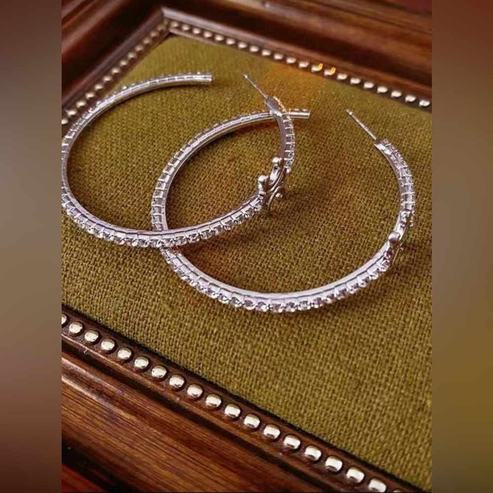 New Arrivals! Fashion Silver Hoop Earrings .